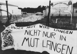 Banner at Mutlangen peace camp